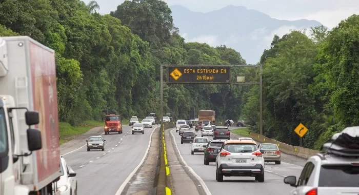 Fila na BR 101 em SC