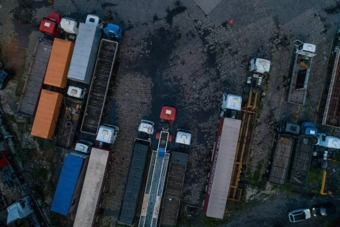 Caminhoes estacionados